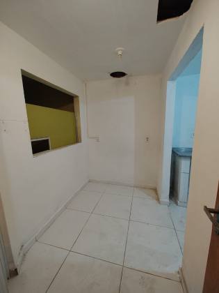 ? Ponto Comercial à Venda – Em Frente à portaria 2 da UFAL!