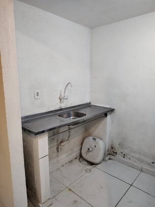 ? Ponto Comercial à Venda – Em Frente à portaria 2 da UFAL!