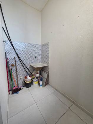 Apartamento Para Vender com 2 quartos no bairro Benedito Bentes em Maceió