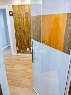 Sala Comercial no bairro Itaigara