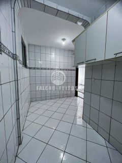 Casa à venda em itapuã