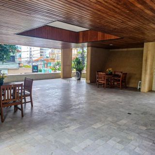 Apartamento à venda no Canela