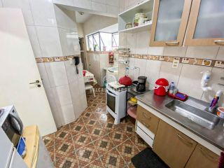 Apartamento à venda no Costa Azul