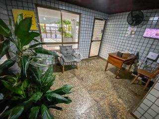 Apartamento à venda no Costa Azul