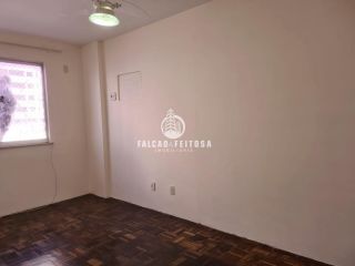 Apartamento à venda no Candeal