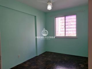 Apartamento à venda no Candeal