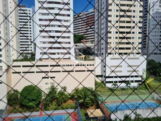 Apartamento à venda no Candeal