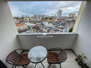 Apartamento à venda no Candeal