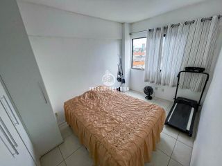 Apartamento à venda no Candeal