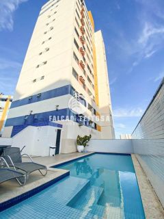 Apartamento à venda no Candeal