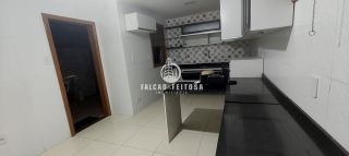 Casa à venda em Itapuã