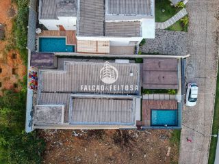 Casa à venda na região de Jardim Castelão