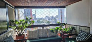 Apartamento à venda na Pituba