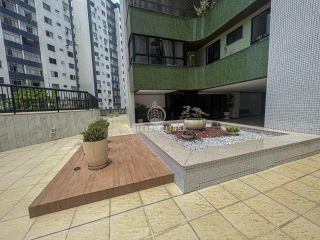 Apartamento à venda na Pituba