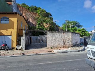 Terreno à venda no Imbuí