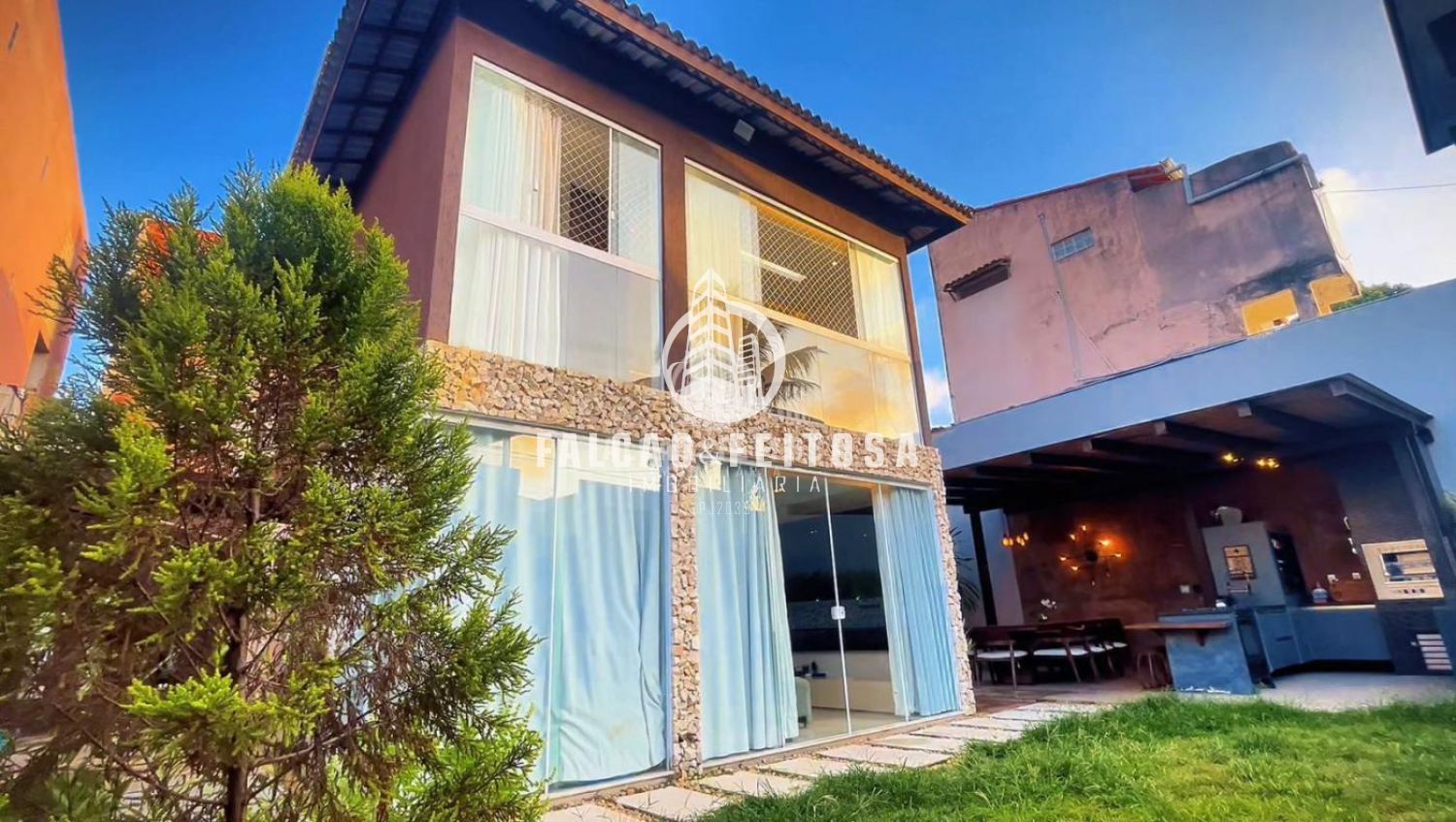 Casa Para Alugar  no bairro Piatã em Salvador