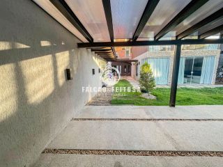 Casa Para Alugar  no bairro Piatã em Salvador