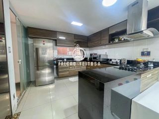 Casa Para Alugar  no bairro Piatã em Salvador