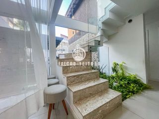 Casa Para Alugar  no bairro Piatã em Salvador