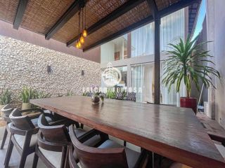 Casa Para Alugar  no bairro Piatã em Salvador