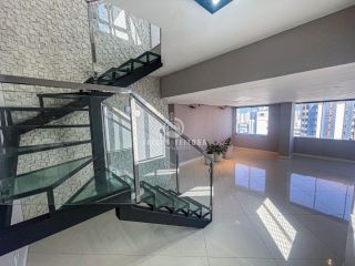 Cobertura à venda no Caminho das Árvores