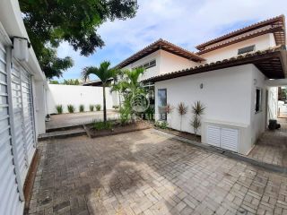 Casa à venda em Vilas do Atlântico