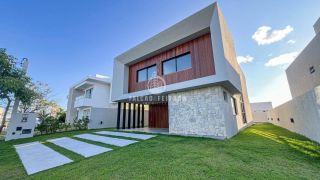 Casa à venda no Alphaville Litoral Norte 2