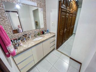 Casa à venda no Itaigara