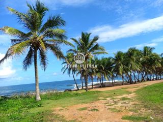 Casa à venda em Itapuã