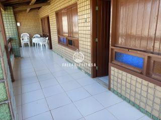 Casa à venda em Itapuã