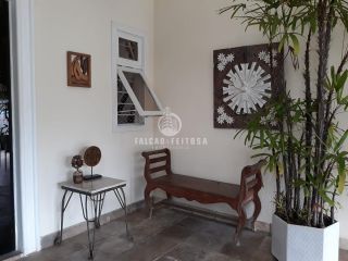 Casa à venda no Caminho das Árvores