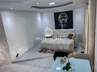 Casa à venda em Itapuã