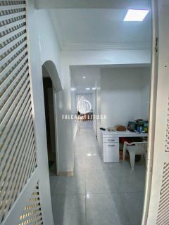 Casa à venda em Itapuã