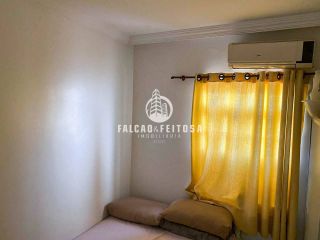 Casa à venda em Itapuã