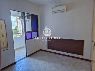 Apartamento à venda na Pituba