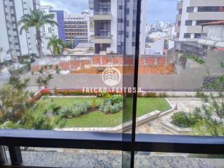 Apartamento à venda na Pituba