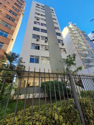 Apartamento Para Vender com 4 quartos 1 suítes no bairro Graça em Salvador