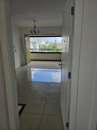 Apartamento Para Vender com 2 quartos 1 suítes no bairro Jardim Apipema em Salvador