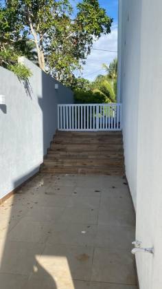 Casa de Condomínio Para Vender com 4 quartos 3 suítes no bairro Estrada do Côco em Camaçari