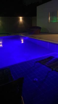 Casa de Condomínio Para Vender com 4 quartos 3 suítes no bairro Estrada do Côco em Camaçari