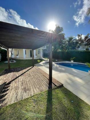 Casa de Condomínio Para Vender com 4 quartos 1 suítes no bairro Vilas do Atlântico em Lauro De Freitas