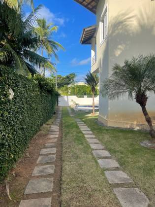 Casa de Condomínio Para Vender com 4 quartos 1 suítes no bairro Vilas do Atlântico em Lauro De Freitas