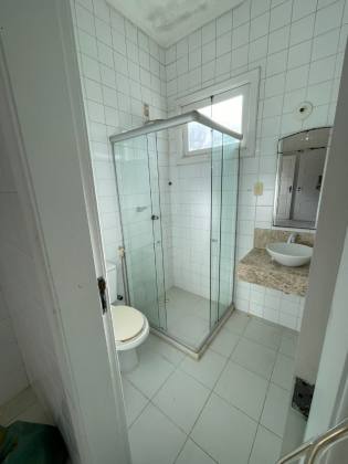 Casa de Condomínio Para Vender com 4 quartos 1 suítes no bairro Vilas do Atlântico em Lauro De Freitas