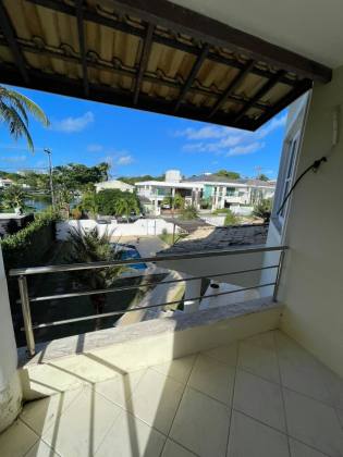 Casa de Condomínio Para Vender com 4 quartos 1 suítes no bairro Vilas do Atlântico em Lauro De Freitas