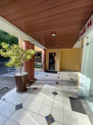 Loja Para Alugar no bairro Imbuí em Salvador