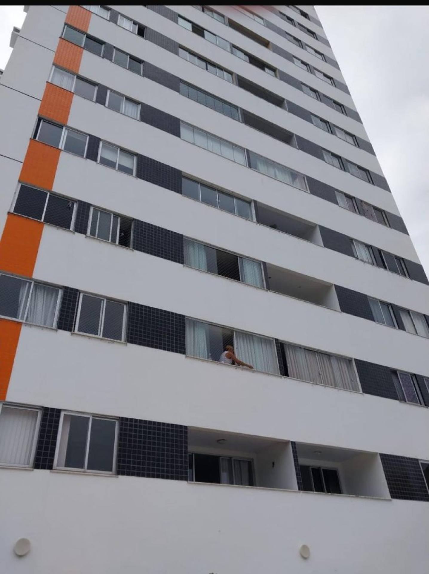 Apartamento Para Vender com 3 quartos 1 suítes no bairro Imbuí em Salvador