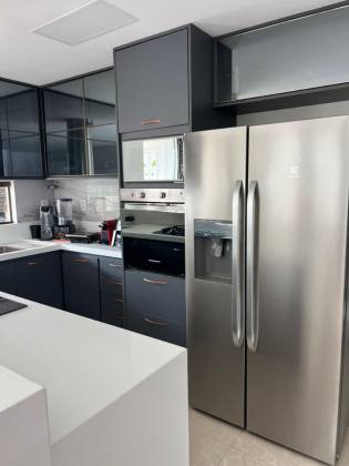 Casa de Condomínio Para Vender com 5 quartos 5 suítes no bairro Portão em Lauro De Freitas