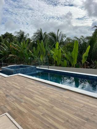 Casa de Condomínio Para Vender com 5 quartos 5 suítes no bairro Portão em Lauro De Freitas