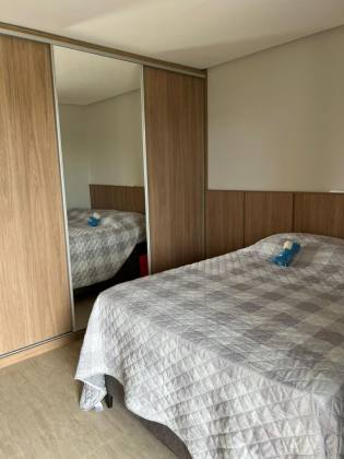 Casa de Condomínio Para Vender com 5 quartos 5 suítes no bairro Portão em Lauro De Freitas