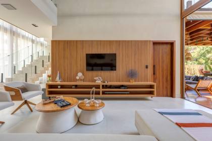 Casa de Condomínio Para Vender com 5 quartos 5 suítes no bairro Praia do Forte em Mata De São João